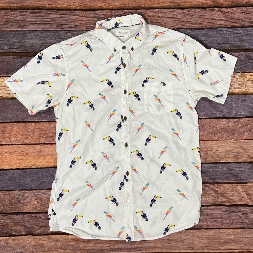 Mens Soverign Code Parrot Bird Animal Print Short Sleeve Button Down Shirt